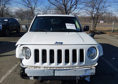 2017 Jeep Patriot High Altitude 4X4 из США, поврежденный, VIN 1C4NJRFB8HD194992